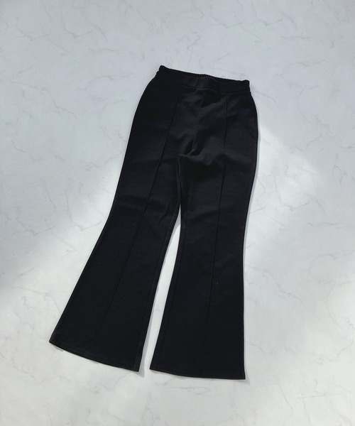AS KNOW AS plus（アズノゥアズプラス）の「○ストレッチフレアパンツ（スラックス・レディース・ブラック/ピンク/ブルー/グリーン/モカ・FREE）」の19枚目の写真