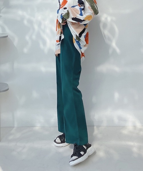 AS KNOW AS plus（アズノゥアズプラス）の「○ストレッチフレアパンツ（スラックス・レディース・ブラック/ピンク/ブルー/グリーン/モカ・FREE）」の15枚目の写真