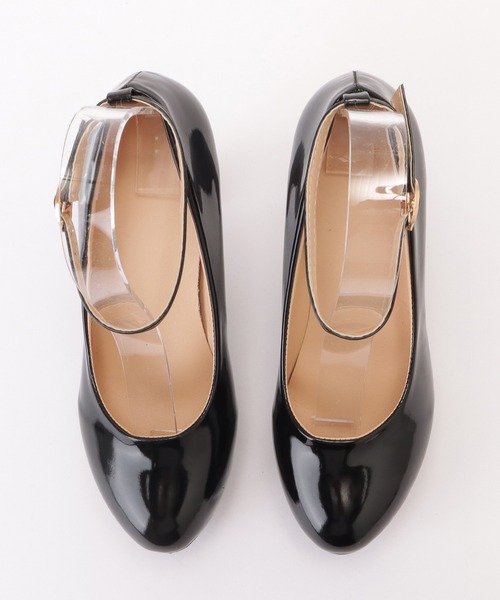 Lace Ladies(レースレディース)の「エナメル調ストラップハイヒールパンプス(パンプス・レディース・ブラック/ホワイト・23.5/23/ 25/24/22.5/24.5)」の19枚目の写真