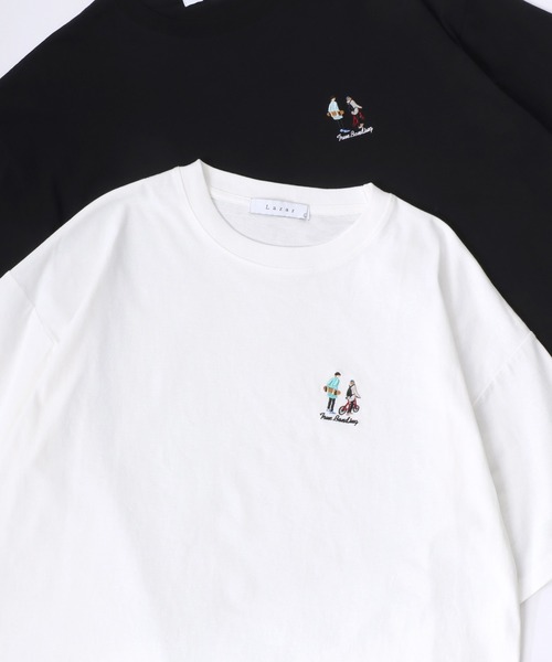 Lazar（ラザル）の「Lazar 別注 Cute Couple Tee/オーバーサイズ キュートカップル ワンポイント刺繍 半袖Tシャツ/レディース メンズ（Tシャツ/カットソー・メンズ・グリーン系その他/ブルー系その他/ネイビー/ホワイト/グリーン/ホワイト系その他/ホワイト系その他3/ブラック/ホワイト系その他5/ホワイト系その他6/ホワイト系その他7/ブラック系その他2/ブラック系その他/ホワイト系その他2/ホワイト系その他4/ブラック系その他3/ブラック系/ブラック系1/グリーン系/ホワイト系/ホワイト系1/ネイビー系・M/L/LL）」の2枚目の写真