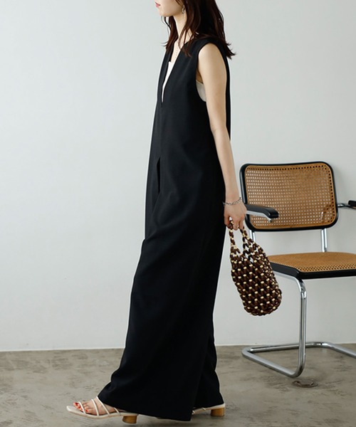 GeeRA（ジーラ）の「フロントタックＶネックオールインワン（つなぎ/オールインワン・レディース・ブラック/ベージュ・MEDIUM/LARGE）」の6枚目の写真