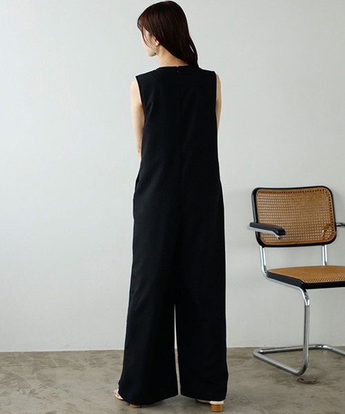 GeeRA（ジーラ）の「フロントタックＶネックオールインワン（つなぎ/オールインワン・レディース・ブラック/ベージュ・MEDIUM/LARGE）」の7枚目の写真