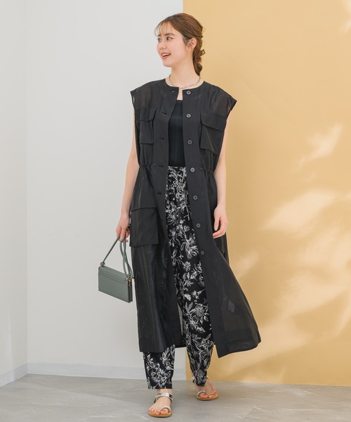 KATHARINE ROSS（キャサリンロス）の「【KATHARINE ROSS】シアワークジレ（ノーカラージャケット・レディース・ベージュ/ブラック・MEDIUM）」の2枚目の写真