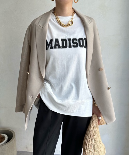 DouDou(ドゥドゥ)の「MADISON スリットTEE(Tシャツ/カットソー・レディース・チャコールグレー/オフホワイト/ライトベージュ・FREE)」の2枚目の写真