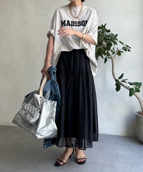 DouDou(ドゥドゥ)の「MADISON スリットTEE(Tシャツ/カットソー・レディース・チャコールグレー/オフホワイト/ライトベージュ・FREE)」の18枚目の写真