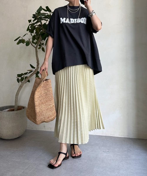 DouDou(ドゥドゥ)の「MADISON スリットTEE(Tシャツ/カットソー・レディース・チャコールグレー/オフホワイト/ライトベージュ・FREE)」の6枚目の写真