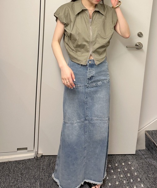 solleim(ソルレム)の「パフショルダージップアップシャツ(シャツ/ブラウス・レディース・ブラック/カーキ/アイボリー・M)」の20枚目の写真