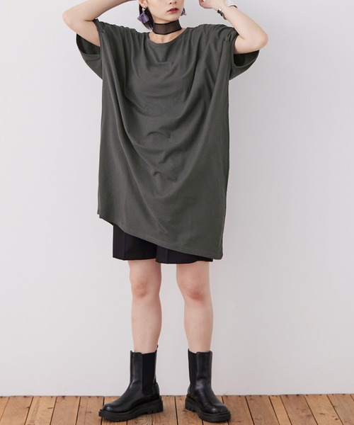 Fashion Letter(ファッションレター)の「【M-5L】5分袖アシメプルオーバー(チュニック・レディース・チャコールグレー/カーキ/ブラック/ホワイト・M~L/LL~3L/4L~5L)」の3枚目の写真