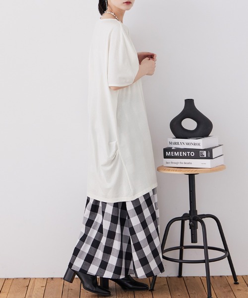 Fashion Letter(ファッションレター)の「【M-5L】5分袖アシメプルオーバー(チュニック・レディース・チャコールグレー/カーキ/ブラック/ホワイト・M~L/LL~3L/4L~5L)」の19枚目の写真