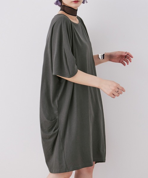 Fashion Letter(ファッションレター)の「【M-5L】5分袖アシメプルオーバー(チュニック・レディース・チャコールグレー/カーキ/ブラック/ホワイト・M~L/LL~3L/4L~5L)」の7枚目の写真