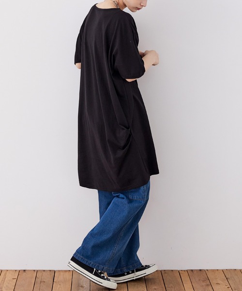 Fashion Letter(ファッションレター)の「【M-5L】5分袖アシメプルオーバー(チュニック・レディース・チャコールグレー/カーキ/ブラック/ホワイト・M~L/LL~3L/4L~5L)」の22枚目の写真