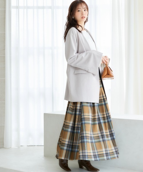 miclat（ミクラ）の「大きいサイズ　袖スリットノーカラージャケット　miclat（ノーカラージャケット・レディース・ライトグレー/ブラック・L/LL/3L/4L/5L）」の20枚目の写真