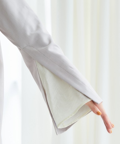 miclat（ミクラ）の「大きいサイズ　袖スリットノーカラージャケット　miclat（ノーカラージャケット・レディース・ライトグレー/ブラック・L/LL/3L/4L/5L）」の12枚目の写真