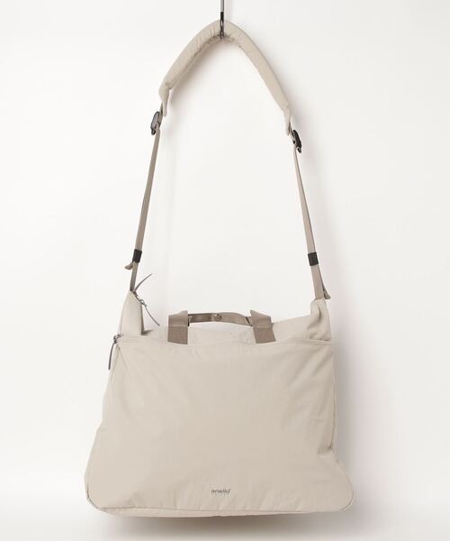 anello(アネロ)の「【anello】GIB4397 極厚パッドかばん 2WAYトートバッグ※(トートバッグ・レディース・ブラック/ネイビー/グレー/グレイッシュベージュ・FREE)」の4枚目の写真