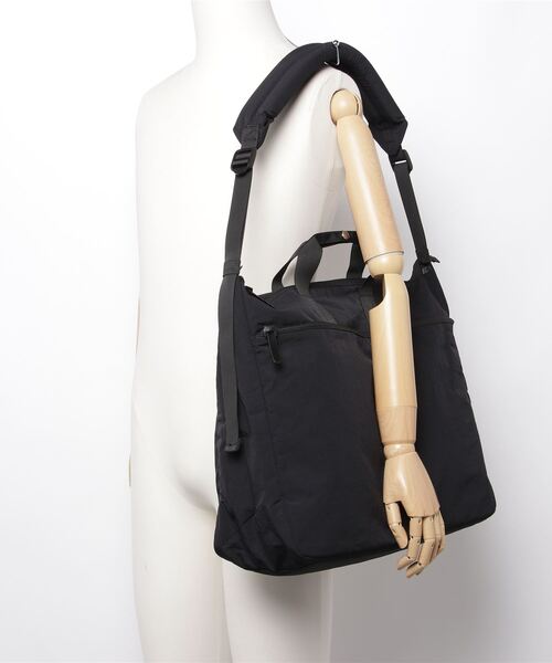 anello(アネロ)の「【anello】GIB4397 極厚パッドかばん 2WAYトートバッグ※(トートバッグ・レディース・ブラック/ネイビー/グレー/グレイッシュベージュ・FREE)」の11枚目の写真