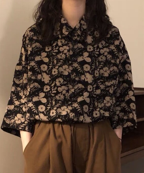 Sibra（シブラ）の「オーバーサイズプリント半袖シャツ（シャツ/ブラウス・レディース・ブラック・M）」の4枚目の写真