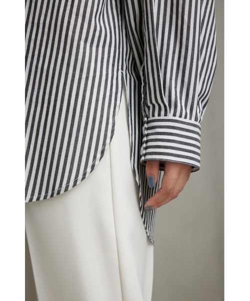 AZUL by moussy（アズールバイマウジー）の「リラテックコットンルーズシャツ（シャツ/ブラウス・レディース・オフホワイト/ブラック系その他/イエロー系その他・SMALL/MEDIUM）」の21枚目の写真