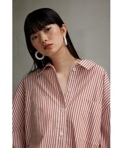 AZUL by moussy（アズールバイマウジー）の「リラテックコットンルーズシャツ（シャツ/ブラウス・レディース・オフホワイト/ブラック系その他/イエロー系その他・SMALL/MEDIUM）」の22枚目の写真