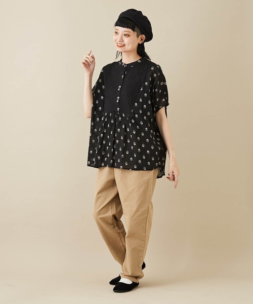 CUBE SUGAR(キューブシュガー)の「フラワープリントピンタックプルオーバーブラウス(シャツ/ブラウス・レディース・ブラック/ベージュ/オレンジ/グリーン・M)」の22枚目の写真