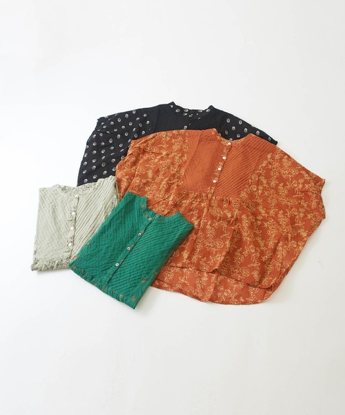 CUBE SUGAR(キューブシュガー)の「フラワープリントピンタックプルオーバーブラウス(シャツ/ブラウス・レディース・ブラック/ベージュ/オレンジ/グリーン・M)」の16枚目の写真