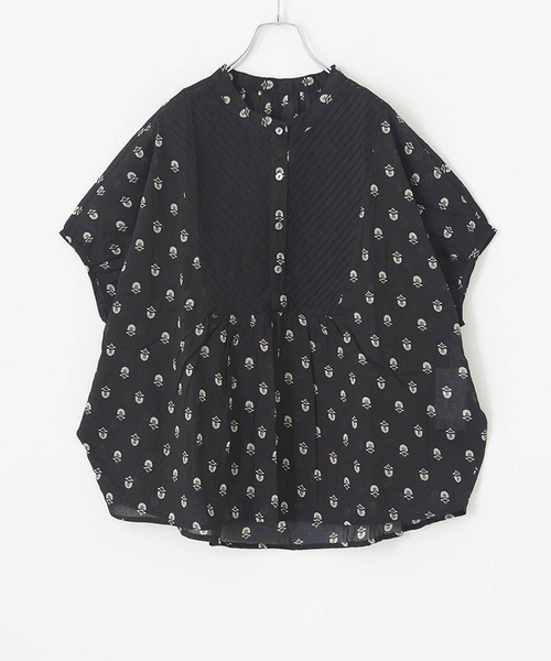 CUBE SUGAR(キューブシュガー)の「フラワープリントピンタックプルオーバーブラウス(シャツ/ブラウス・レディース・ブラック/ベージュ/オレンジ/グリーン・M)」の17枚目の写真