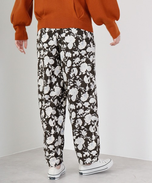 hunch（ハンチ）の「hunch ヴィンテージフラワープリントストレートパンツ（その他パンツ・レディース・グリーン/モカ/チャコール・FREE）」の7枚目の写真