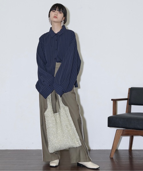 THE YOn(ザヨン)の「グリッターシャギーニットトートバッグ(トートバッグ・レディース・シャンパン/シルバー・FREE)」の16枚目の写真