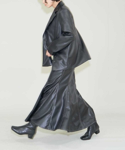 A de a.v.v（アードアー・ヴェ・ヴェ）の「バイカラーステッチマーメイドレザースカート（スカート・レディース・ブラック/カーキ・36/38）」の3枚目の写真