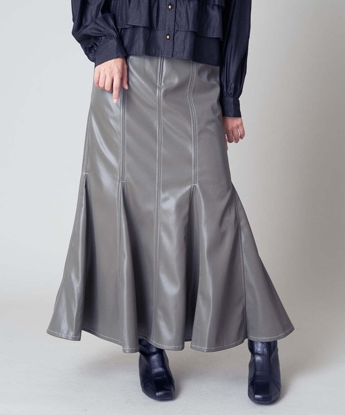 A de a.v.v（アードアー・ヴェ・ヴェ）の「バイカラーステッチマーメイドレザースカート（スカート・レディース・ブラック/カーキ・36/38）」の11枚目の写真