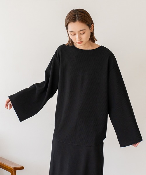 VitaFelice(ヴィータフェリーチェ)の「前後2WAY Vマキシ ビッグトップス(Tシャツ/カットソー・レディース・ブラック/アイボリー・FREE)」の12枚目の写真