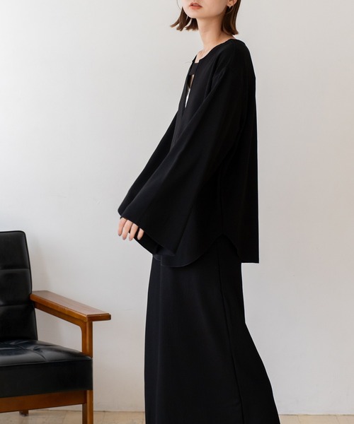 VitaFelice(ヴィータフェリーチェ)の「前後2WAY Vマキシ ビッグトップス(Tシャツ/カットソー・レディース・ブラック/アイボリー・FREE)」の16枚目の写真