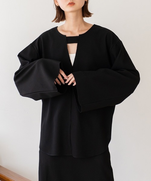 VitaFelice(ヴィータフェリーチェ)の「前後2WAY Vマキシ ビッグトップス(Tシャツ/カットソー・レディース・ブラック/アイボリー・FREE)」の22枚目の写真