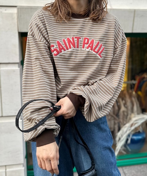 mi via loca(ミヴィアロカ)の「ボーダー配色ボリュームスリーブ発泡ロゴロンT(Tシャツ/カットソー・レディース・ホワイト×ブラック/ブラック×ホワイト/ベージュ系/ホワイト系その他/ブラック系その他/ブラック系その他2・FREE)」の6枚目の写真