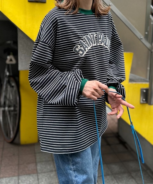 mi via loca(ミヴィアロカ)の「ボーダー配色ボリュームスリーブ発泡ロゴロンT(Tシャツ/カットソー・レディース・ホワイト×ブラック/ブラック×ホワイト/ベージュ系/ホワイト系その他/ブラック系その他/ブラック系その他2・FREE)」の21枚目の写真
