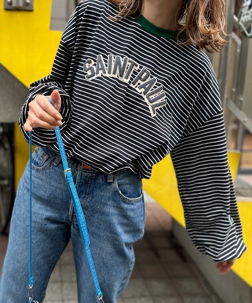 mi via loca(ミヴィアロカ)の「ボーダー配色ボリュームスリーブ発泡ロゴロンT(Tシャツ/カットソー・レディース・ホワイト×ブラック/ブラック×ホワイト/ベージュ系/ホワイト系その他/ブラック系その他/ブラック系その他2・FREE)」の8枚目の写真