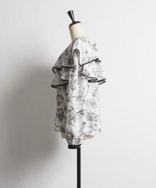 tocco closet(トッコ クローゼット)の「【ZOZO限定】ラインフラワープリントビックカラーブラウス(シャツ/ブラウス・レディース・ブラック/オフホワイト・M)」の13枚目の写真