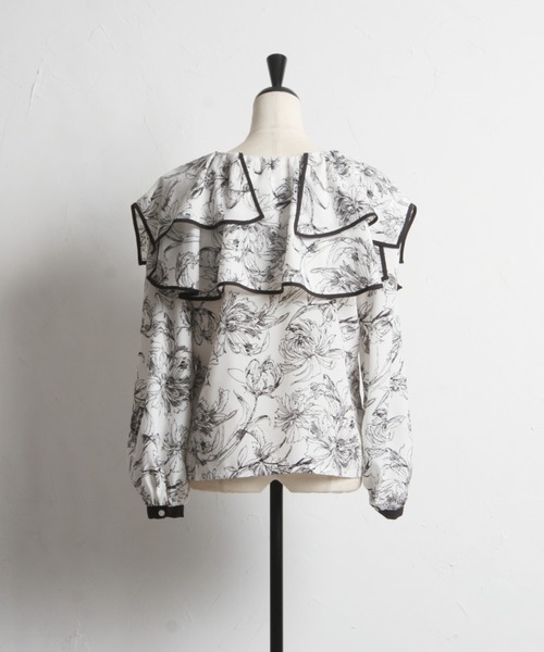 tocco closet(トッコ クローゼット)の「【ZOZO限定】ラインフラワープリントビックカラーブラウス(シャツ/ブラウス・レディース・ブラック/オフホワイト・M)」の14枚目の写真