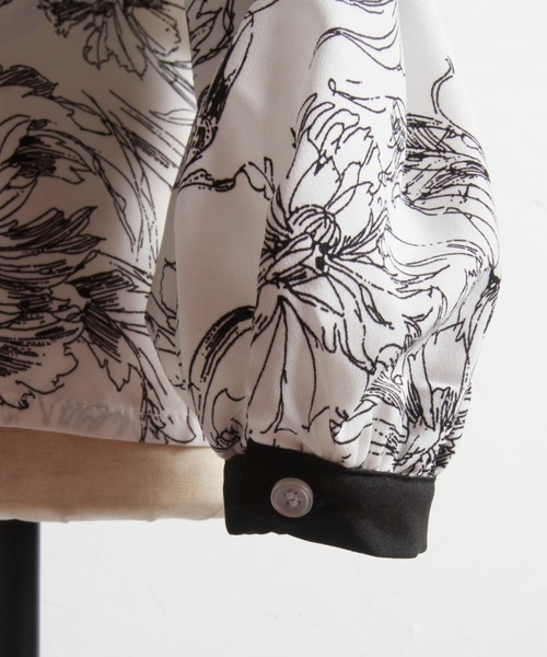 tocco closet(トッコ クローゼット)の「【ZOZO限定】ラインフラワープリントビックカラーブラウス(シャツ/ブラウス・レディース・ブラック/オフホワイト・M)」の21枚目の写真