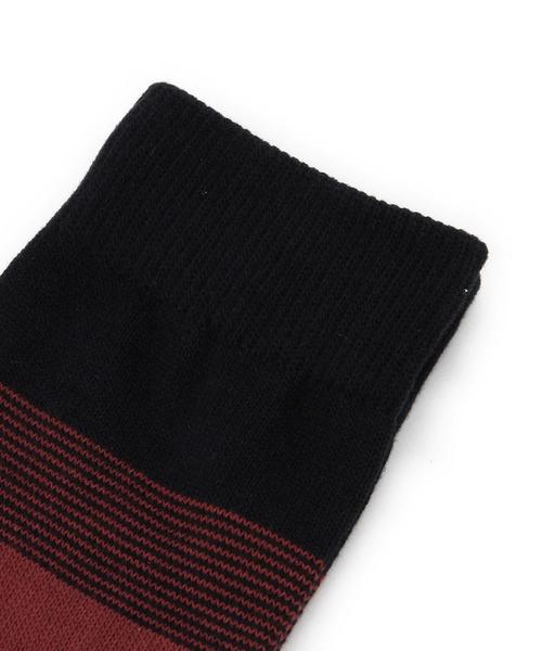 green label relaxing（グリーンレーベルリラクシング）の「2COL SWITCH/BOR CREW ソックス（ソックス/靴下・メンズ・ホワイト/グレー/ネイビー・フリー）」の4枚目の写真