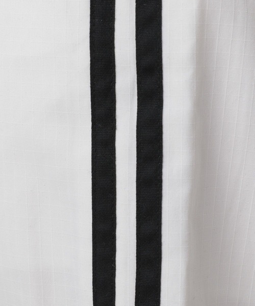 FOREVER 21（フォーエバー トゥエンティーワン）の「【2024SS】パラシュートラインパンツ（その他パンツ・レディース・ブラック/ホワイト/ネイビー・SMALL/MEDIUM）」の4枚目の写真