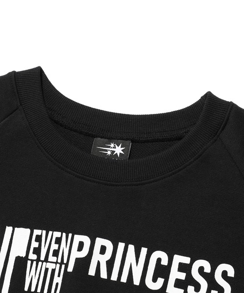 NICE GHOST CLUB(ナイスゴーストクラブ)の「A'GEM/9 × .kom『NICE GHOST CLUB/ナイスゴーストクラブ』 PRINCESS SWEATSHIRTS/プリンセスデザイン プルオーバー スウェット(スウェット・メンズ・ブラック/レッド・L/M)」の7枚目の写真