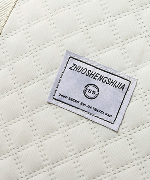 Miniministore(ミニミニストア)の「【新色追加】ボストンバッグ キルティング 旅行カバン(ボストンバッグ・レディース・ピンク/グリーン/オフホワイト/スモークピンク/ブラック/グレー・FREE)」の18枚目の写真