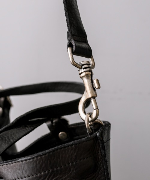 CAMPOMAGGI（カンポマッジ）の「【CAMPOMAGGI(カンポマッジ)】《牛革》ear別注スタッズトートバッグ（トートバッグ・レディース・ブラック・FREE）」の18枚目の写真