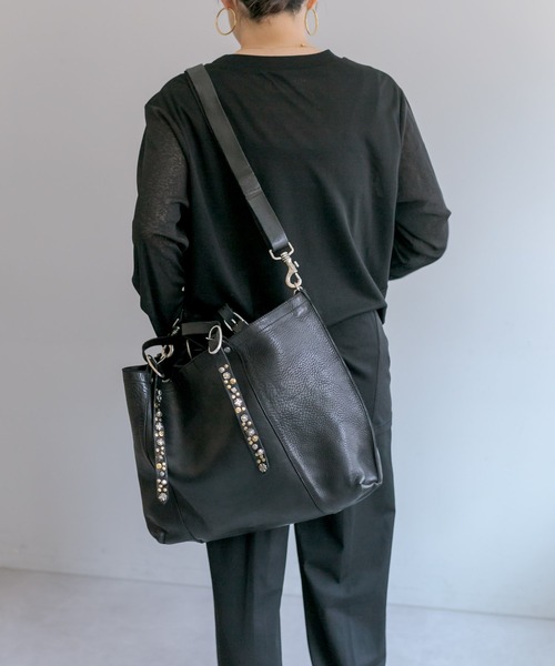 CAMPOMAGGI（カンポマッジ）の「【CAMPOMAGGI(カンポマッジ)】《牛革》ear別注スタッズトートバッグ（トートバッグ・レディース・ブラック・FREE）」の17枚目の写真