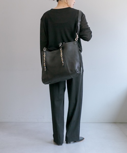 CAMPOMAGGI（カンポマッジ）の「【CAMPOMAGGI(カンポマッジ)】《牛革》ear別注スタッズトートバッグ（トートバッグ・レディース・ブラック・FREE）」の14枚目の写真