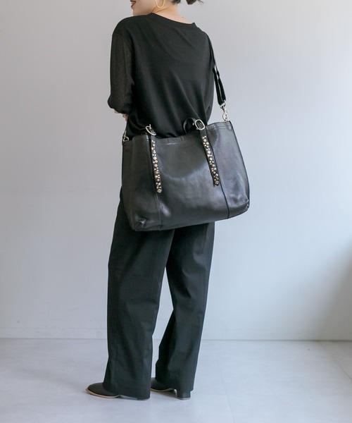 CAMPOMAGGI（カンポマッジ）の「【CAMPOMAGGI(カンポマッジ)】《牛革》ear別注スタッズトートバッグ（トートバッグ・レディース・ブラック・FREE）」の20枚目の写真