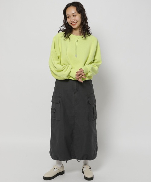 niko and...（ニコアンド）の「2WAYハギハギ裏毛プルオーバー（スウェット・レディース・イエロー/ライトグレー/チャコール/ブルー・SHORT/TALL）」の11枚目の写真