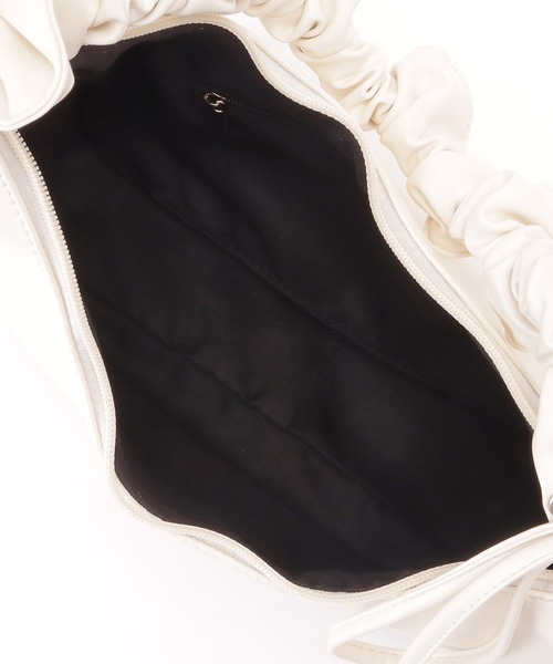 Lace Ladies(レースレディース)の「シュシュ ハンドル ショルダー バッグ(ショルダーバッグ・レディース・アイボリー/ブラック・FREE)」の21枚目の写真
