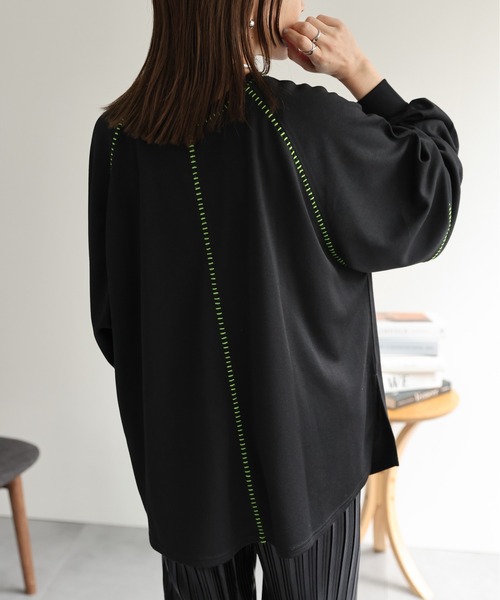 ap retro(アプレトロ)の「2way配色ステッチトップス(Tシャツ/カットソー・レディース・オフホワイト/ブラック/グレイッシュベージュ・FREE)」の21枚目の写真