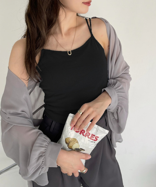 Ada.（エイダ）の「カップ付き ダブルストラップ キャミソール（キャミソール・レディース・ブラック/ライトベージュ/ブルー系その他/チャコール/サーモンピンク・FREE）」の2枚目の写真